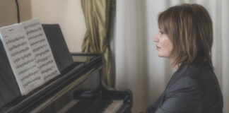 La vocalist Elisabetta Guido in concerto nei music club milanesi