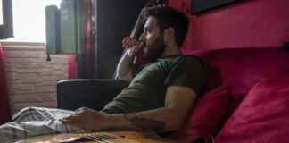 Lightness: cinque canzoni per il primo album indie-folk in inglese di Gab Ryal