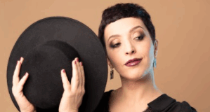 RITA ZINGARIELLO: “RISALIRE” è il nuovo singolo della cantautrice pugliese