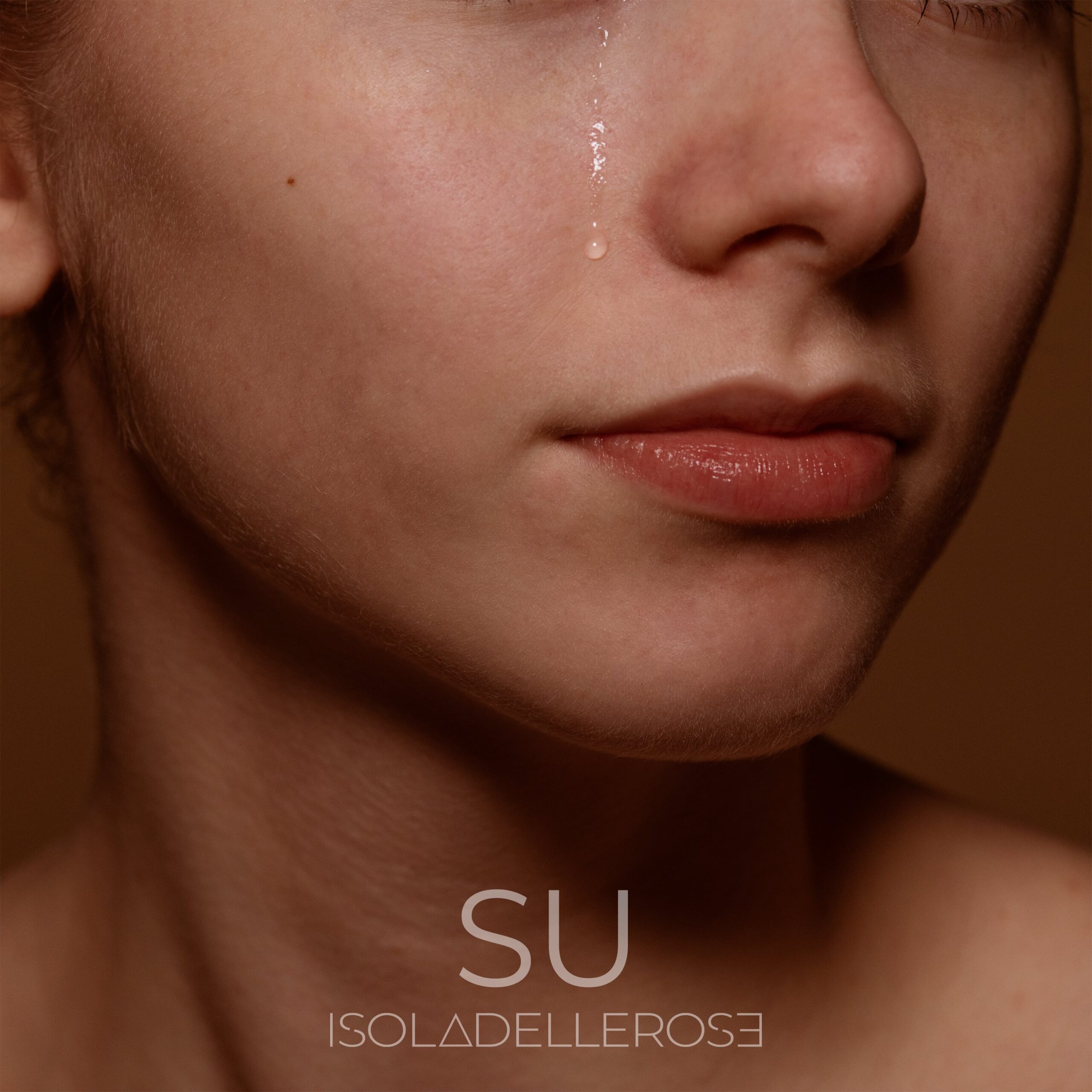 La band romana “ISOLADELLEROSE” pubblica il suo primo inedito “SU”