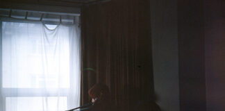 I Six Impossible Things pubblicano il nuovo singolo e video “ithinkithinktoomuch”