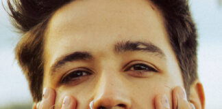 “MIS MANOS”: il nuovo album di CAMILO