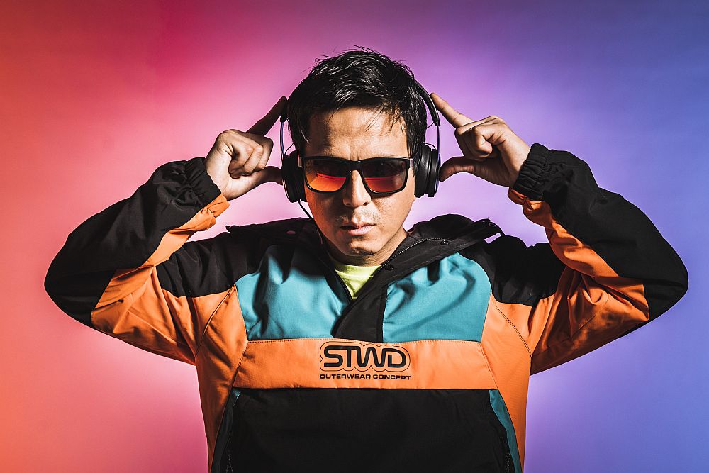 HOLMESS: “LLUVIA CAYENDO” è il nuovo singolo con le voci di JAY ROMERO, MARTHA HEREDIA, R1 LA ESENCIA e HIBRID