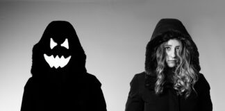 “WE’RE ALL MESSED UP” è il nuovo singolo di Skùmaskot