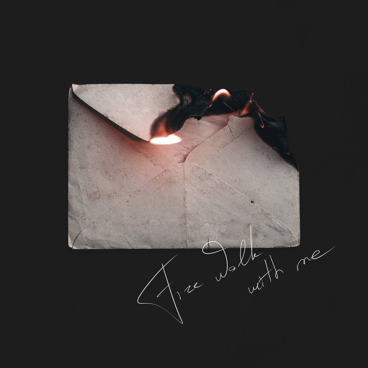 Sara Sciarra: online il nuovo singolo “Fire Walk With Me”