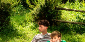 Mocci feat. CARO WOW: esce il nuovo singolo “M’ama non M’ama”