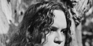 Ava Toton pubblica il nuovo singolo “DECAY”