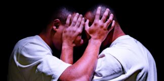 “Petite”: il primo singolo dei 2SHOT