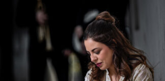 Melamanouche: fuori il nuovo brano “L’apparecchio del Carnevale”