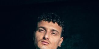 “Urlami addosso” è il nuovo singolo di Mones